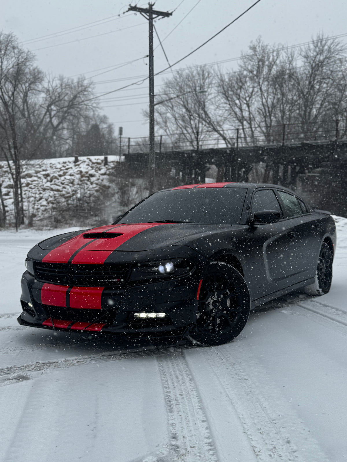 Dodge Charger - Avery Satin Black & Gloss Red Stripes